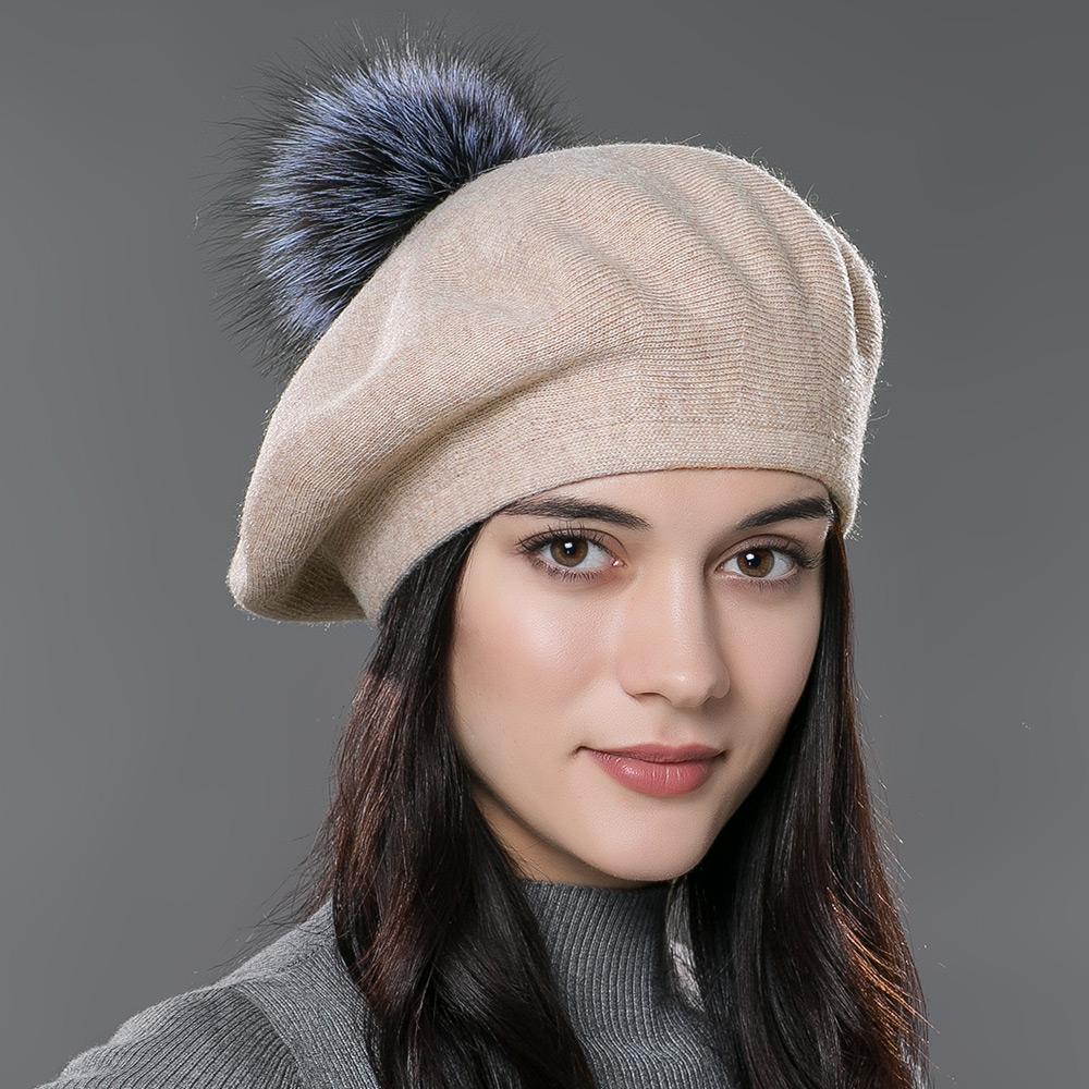 A Women's Beret Knitted Wool Hat with Fur Ball, Fashionable European and American Popular Hat, Autumn and Winter Thick Ear Protection Wool Hat