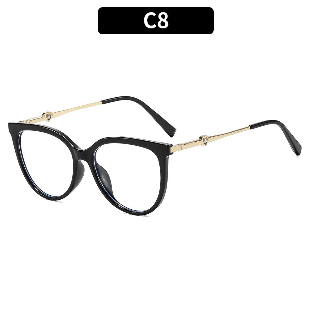 Oversized cat-eye heart-shaped glasses, retro street-style sunglasses, perfect for outdoor vacations and travel.