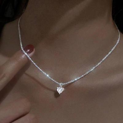 Minimalist Heart Pendant Necklace - Elegant European & American Style for Women