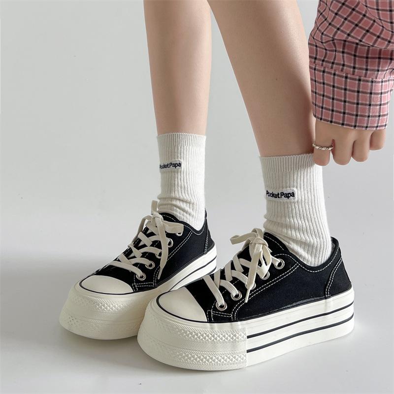 Casual Lightweight Retro Round Head Platform White Shoes Women's 2025 New Summer Leisure Sports Soft-soled Canvas Board Shoes