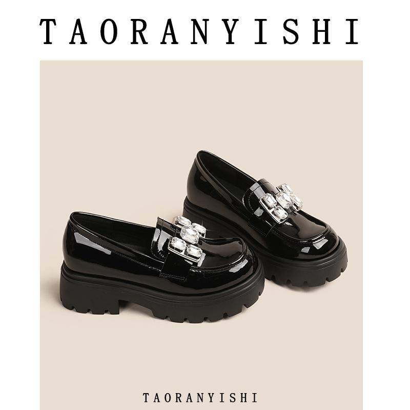 

Spring new bright rhinestone platform women s height-increasing small leather shoes for commuting, small size 333 39