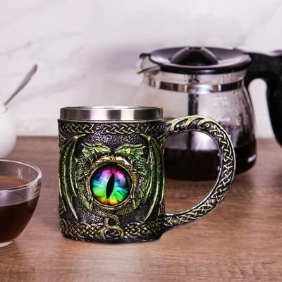 Kufel do piwa Viking Dragon 450ml Kubek ze stali nierdzewnej z żywicy Malowany ręcznie średniowieczny kubek do piwa i kawy