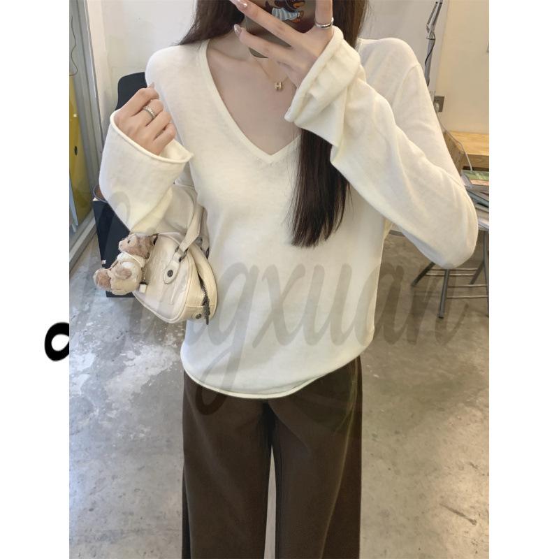 Elegant Korean Style V-Neck Loose Wool Knit Top - Early Spring Collection One Size