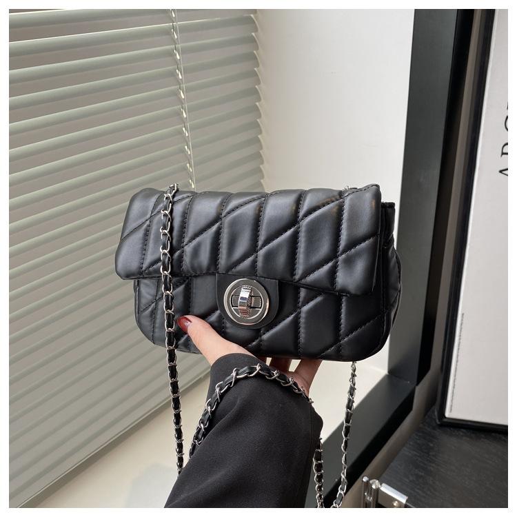 This Year's Popular Fashion High-end Sense Xiaoxiangfeng Women's Bag 2025 Early Spring Versatile Commuter Shoulder Messenger Small Square Bag