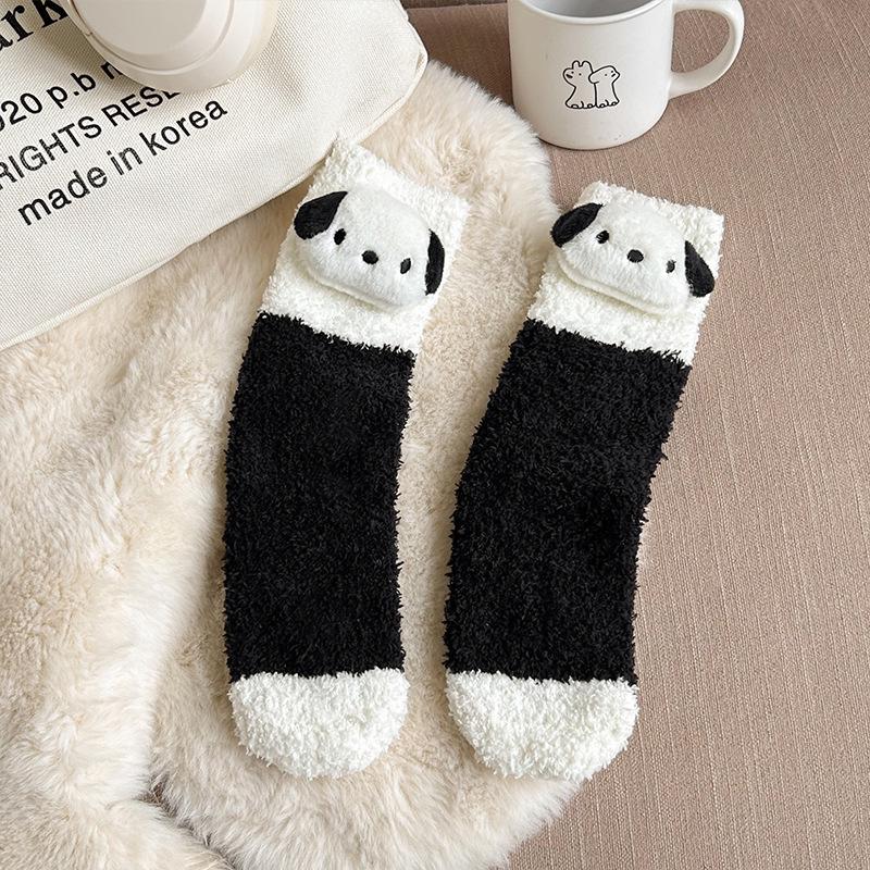 

Black & White 3D Plush Mid-Calf Socks - Warm Coral Fleece for Women One Size (34-40)