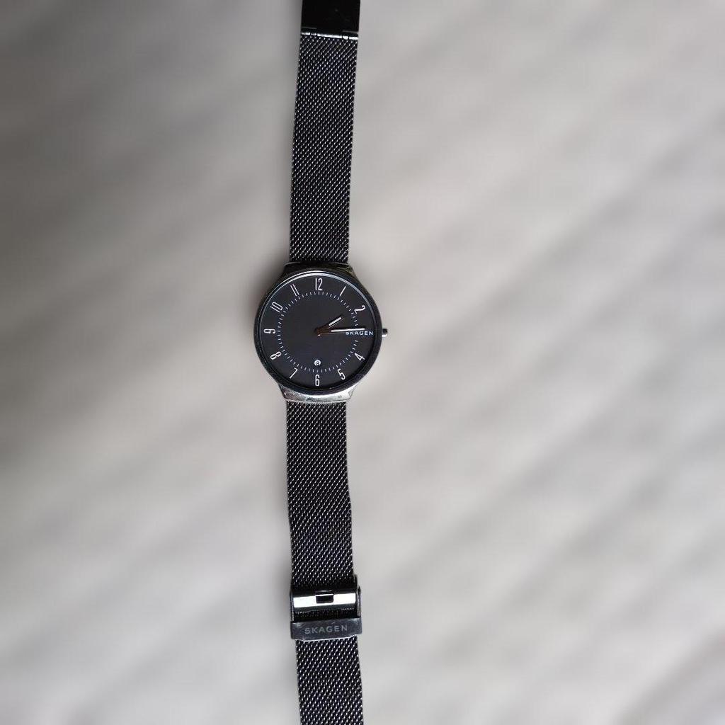 Used SKAGEN Watch Quartz Black Mesh Belt Battery Replaced (R8.7)