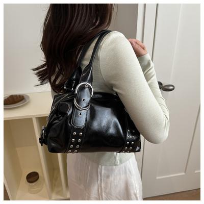 Korean Rivet Design Shoulder Underarm Bags for Women Large Capacity Ladies Soft Pu Tote Travel Portable Female Boston Handbag