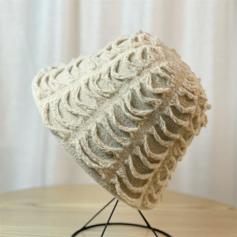 Autumn and Winter Korean Style Versatile and Fashionable Ear Protection Basin Hat with Small Holes Showing Face To Keep Ears Warm