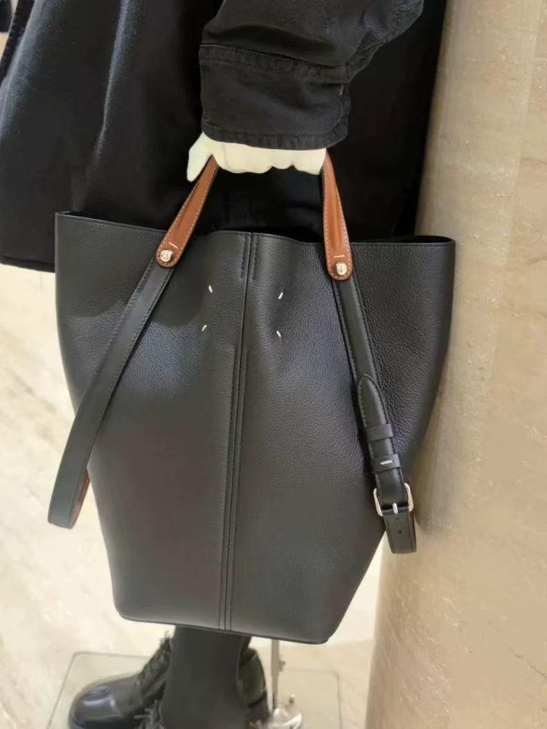 

«Сумка-ведро в стиле ретро 2025 года»: Универсальная, вместительная сумка для осени и зимы.