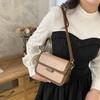 2025 New High-end Simple Retro Fashion Messenger Bag Women's Bag Shoulder Bag Versatile Foreign Style Internet Celebrity Small Square Bag
