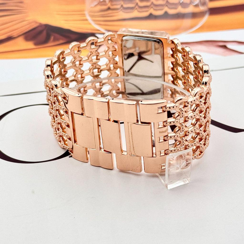 Fashionable Women's Square Quartz Watch - New Custom Design