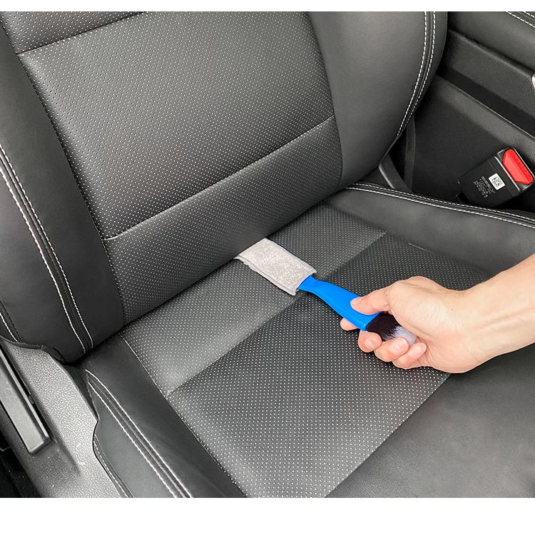 Dvouhlavý kartáč na detaily auta