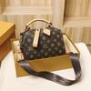 New Autumn and Winter Handbags Fashion Trend Large Capacity Pillow Bag Shoulder Messenger Bag Women's Bag Tide