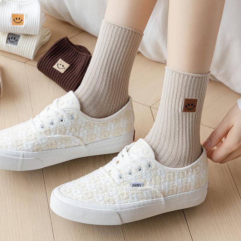 Damen Kniestrümpfe im japanischen Stil mit Cartoon-Stickerei - Doppelnadel Mittelwade für Frühling und Herbst