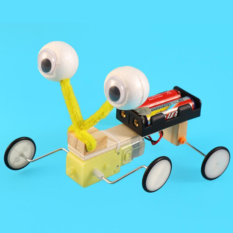 Educational DIY Electric Crawler Robot Kit for Students 14*20 cm