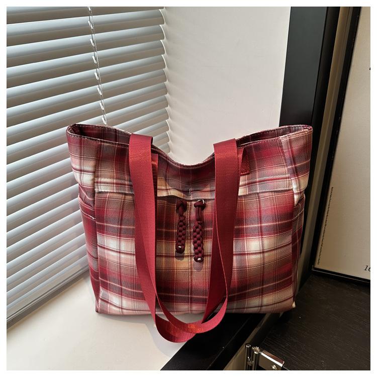 

Casual Plaid Design Women s Shoulder Bags Student Large Capacity Ladies Underarm Tote Commuter Female Multi-pocket Handbags