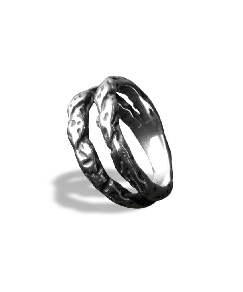 Button Seoul Distressed Rock Cross Ring