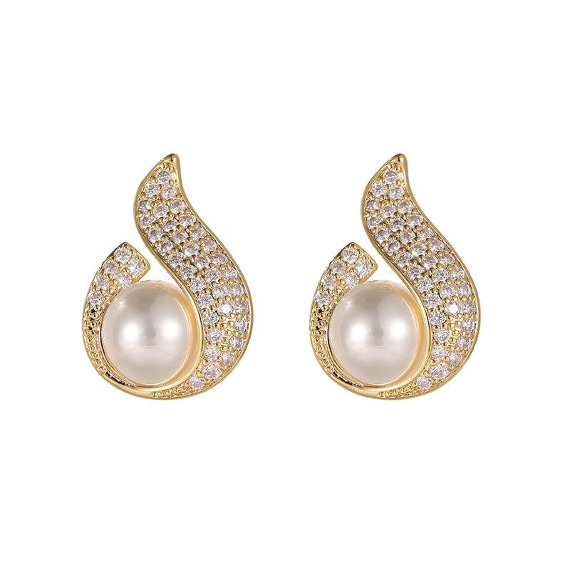 Retro Light Luxury Korean-Style Pearl Tassel Earrings for Women