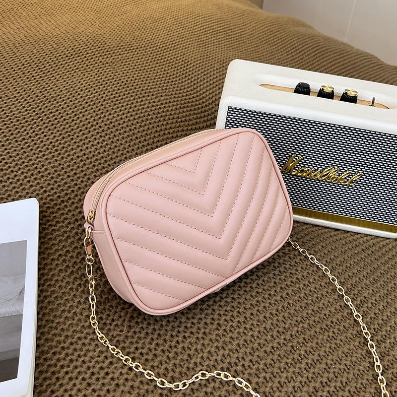 Rhombus Embroidery Thread Bag Women's New Retro Women's Bag Chain Messenger Bag Fashionable and Simple Small Square Bag