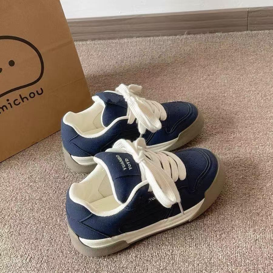 

Нишевый дизайн кожаные кеды на толстой подошве женские весенние новые модные повседневные универсальные спортивные белые туфли 40 чёрный