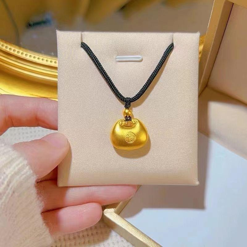 Fat Fu Pendant Necklace Femininity Premium Black Rope Lock Bag Clavicle Chain