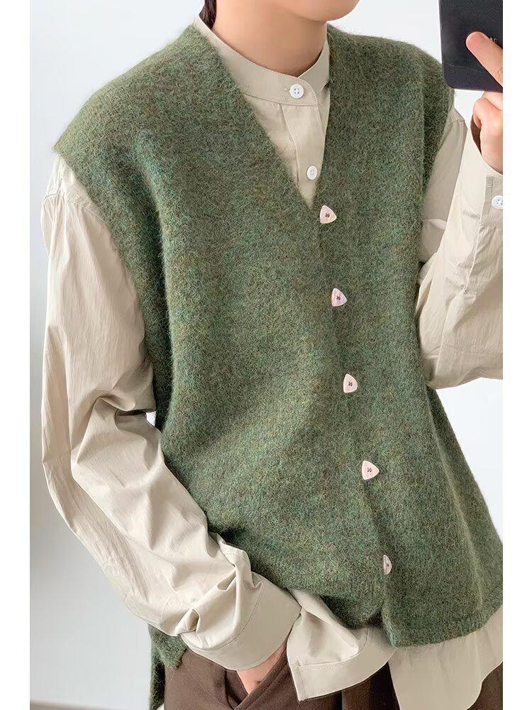 

Унісекс В язаний жилет у ретро-японському стилі з трикутною пряжкою - Безрукавний пухнастий светр Medium зелений