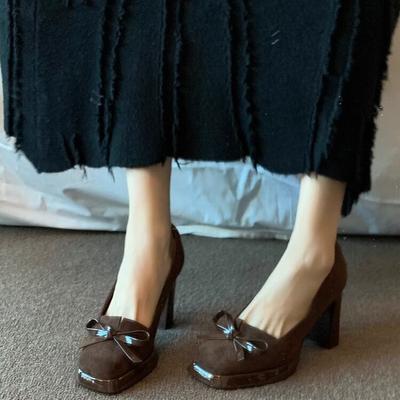 2025 New Spring and Autumn French Retro Square Head Bow High Heels Women's Waterproof Platform Thick Heel Single Shoes Light Mouth Women's Shoes