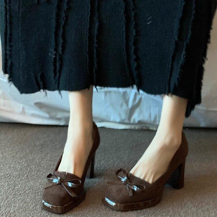 2025 New Spring and Autumn French Retro Square Head Bow High Heels Women's Waterproof Platform Thick Heel Single Shoes Light Mouth Women's Shoes