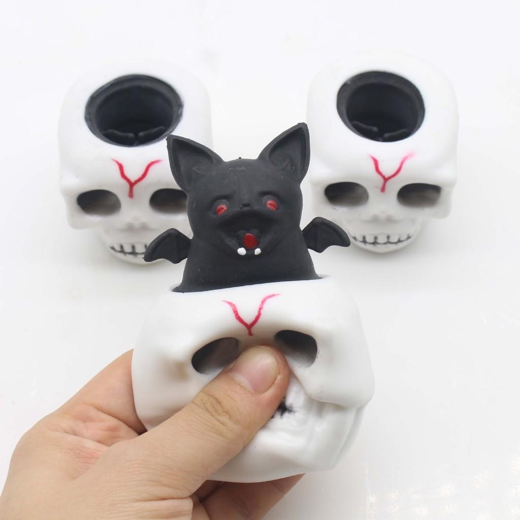 Unique Halloween Skull Stress Relief Toy With Bat Design For Fun Relaxation And Play