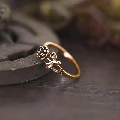 Huitan Vintage Rose Rings Women Exquisite Flower Shaped Metal Rings Daily Wear Aesthetic Accessories Party Ancient Retro Jewelry