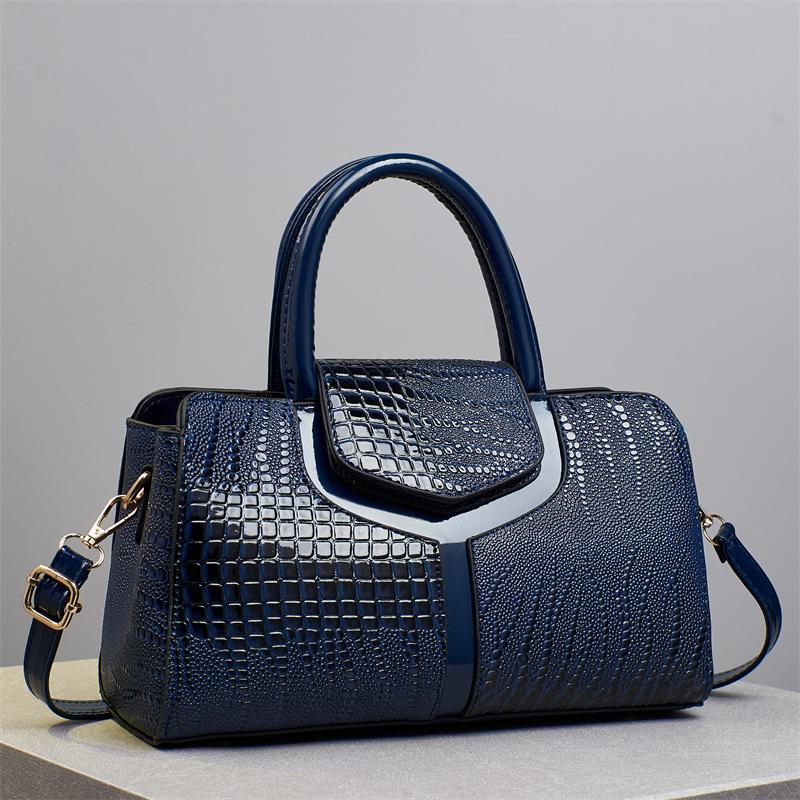 Classic Crocodile Pattern Women'S Handbag Large Capacity Casual Handbag Luxury Brand Designer Crossbody Bag Commuting Tote Bag