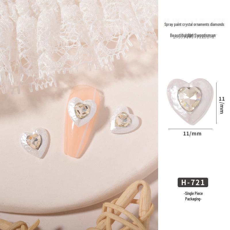 Internet Celebrity Nail Art: Pearl White Crystal Heart Rhinestone Star Spray Paint Alloy Decorations