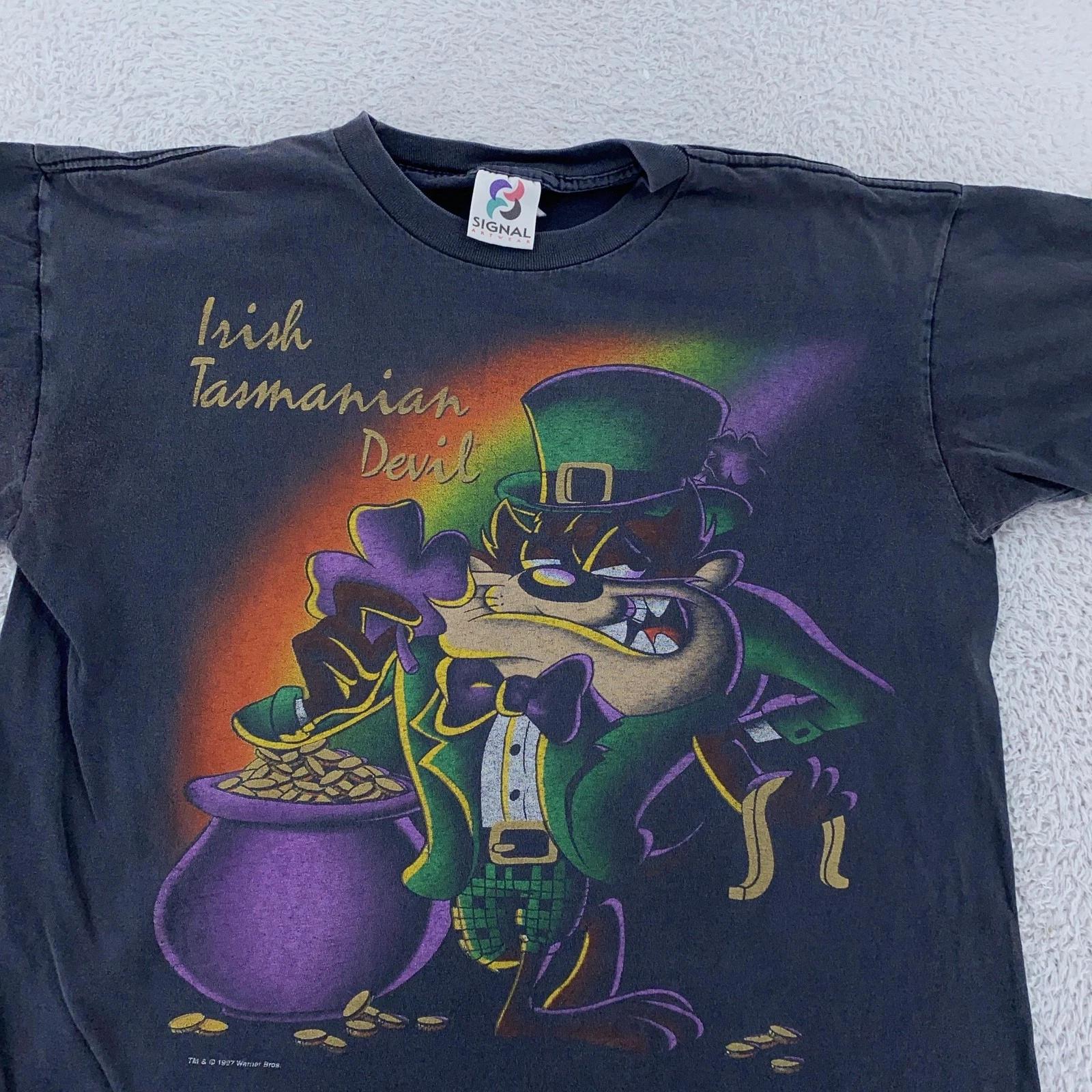 Vtg 90s Tasmanian Devil Leprechaun Looney Tunes T-Shirt M/L Taz Irish Rainbow 3XL