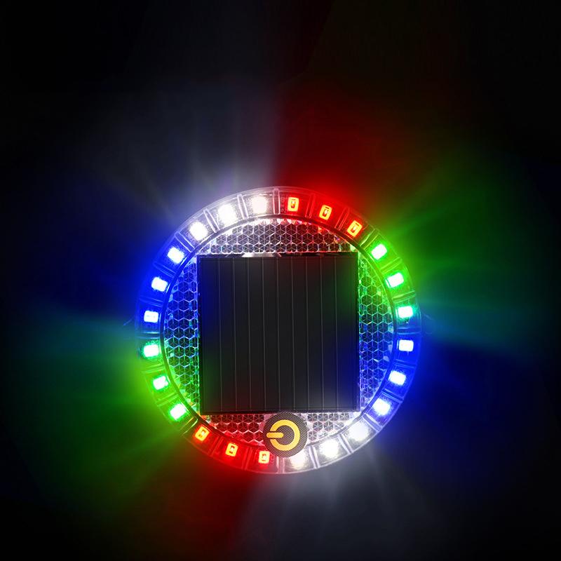 Solar-powered Anti-Collision LED Flashing Light for Cars, Circular LED Rear Light for Night Driving Without Wiring Always on at night