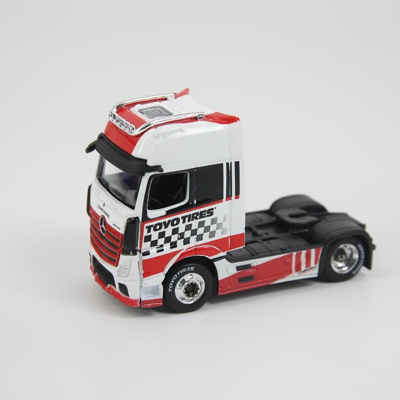 Maisto 1:64 Simulation of the International Lone Star American Heavy Truck Alloy Model Static Car Ornament Gift