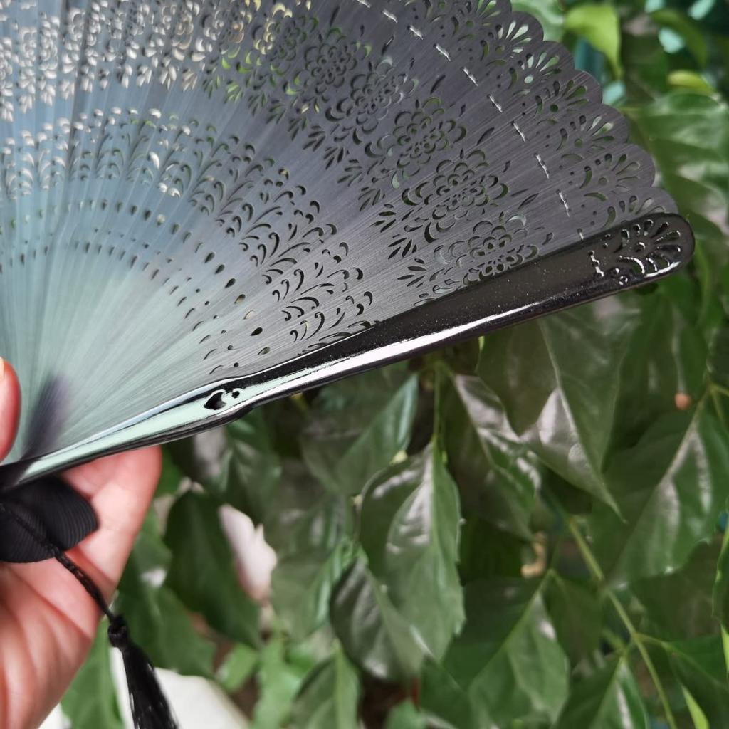 Folding Openwork Japanese Style for Women and Men Fan Case and Tassel Women's Fan, Design, Bamboo, Accessory, (Includes Decoration) (Black)
