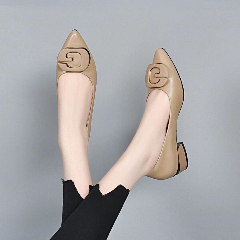 Factory Direct Sales Spring and Autumn New Mother Single Shoes Low Heel Soft Leather Soft Sole Women's Shoes Fashionable and Comfortable Pointed Wor