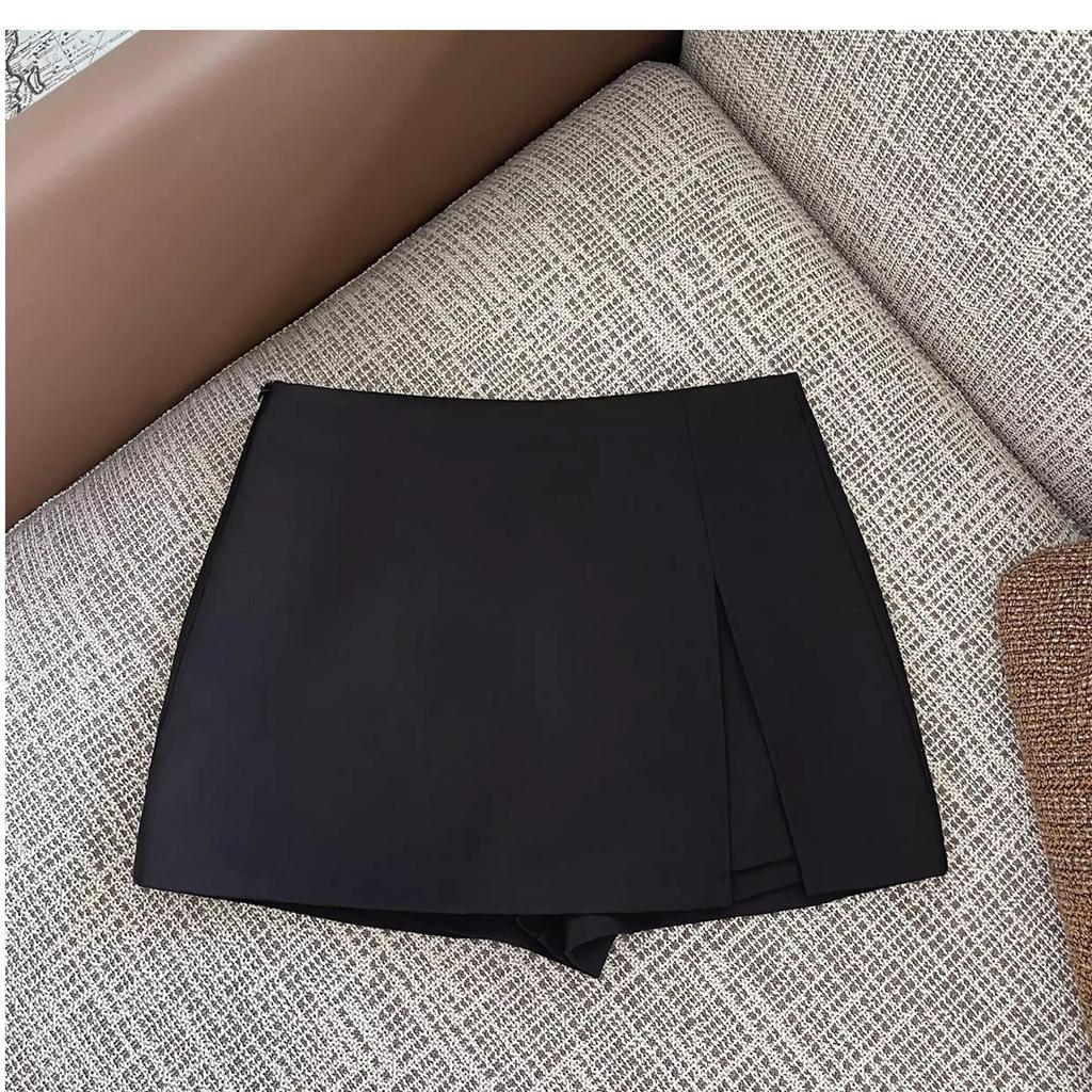 Spring/Summer 2026 High-Waisted A-Line Skirt with Irregular Slit and Anti-Exposure Design