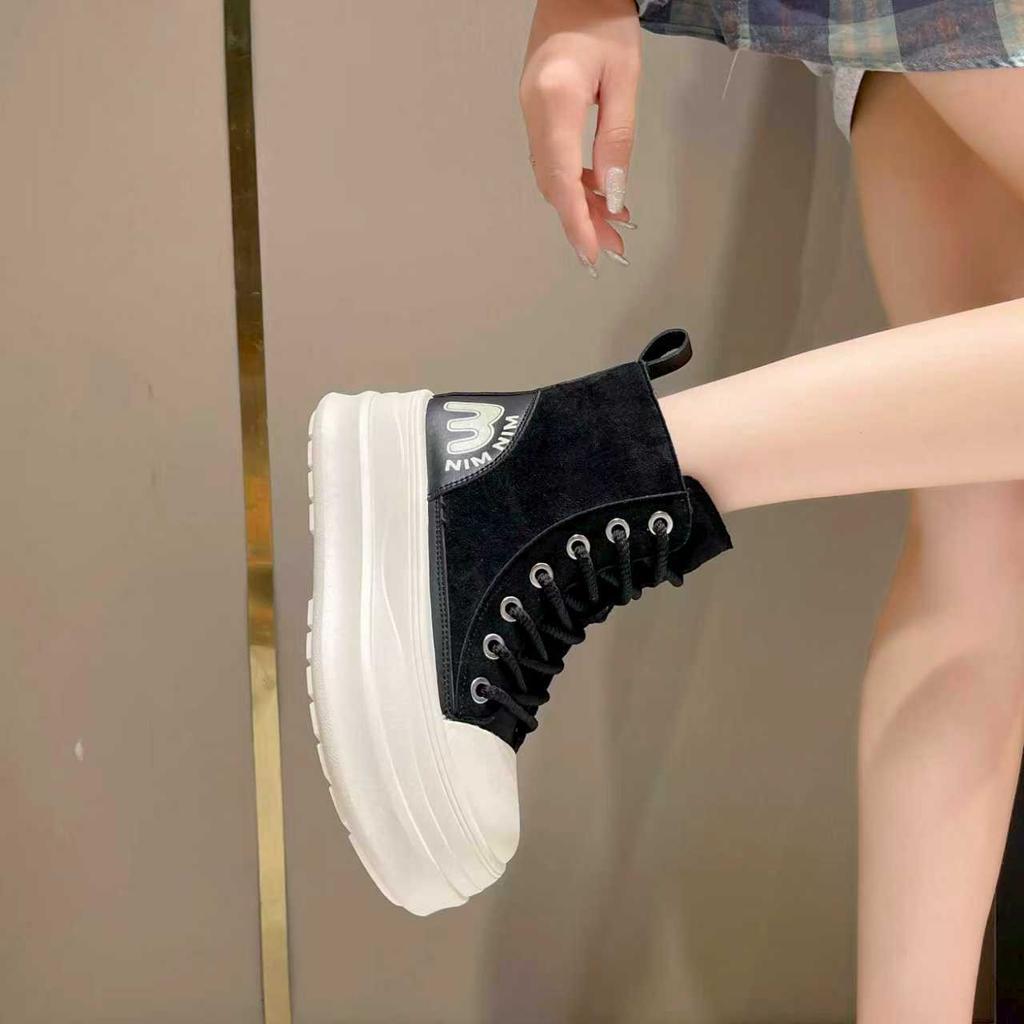 Retro Thick-soled Lace-up High-top Canvas Short Boots Women's 2025 New Fashion Versatile Casual Small Martin Boots