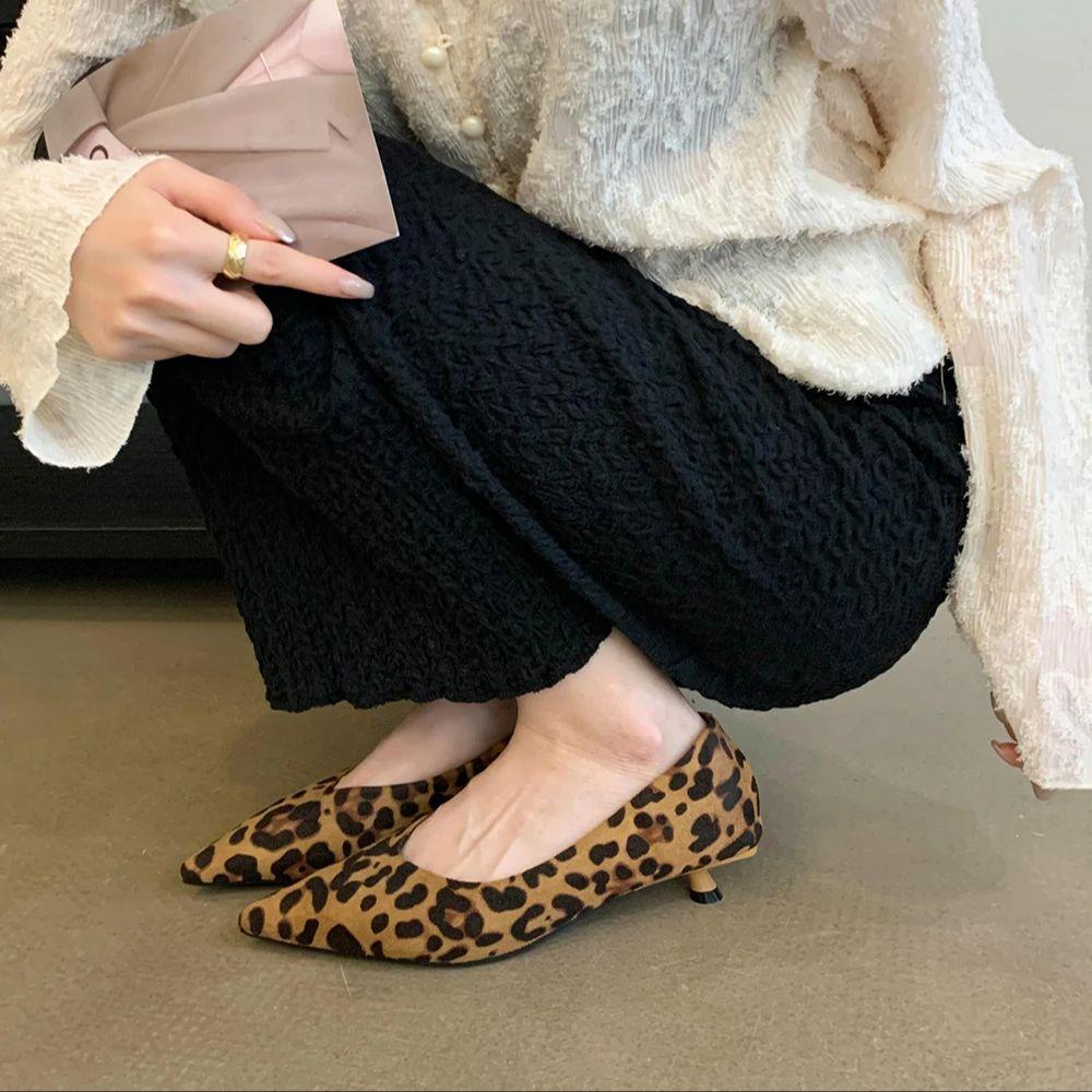 Mode Mode Damen Pumps Spitzschuh Flach Slipper Dünne Mittelhohe Absätze Schwarz Rot Leopard Sexy Party Pumps Wildleder Bequem Größe 35-39