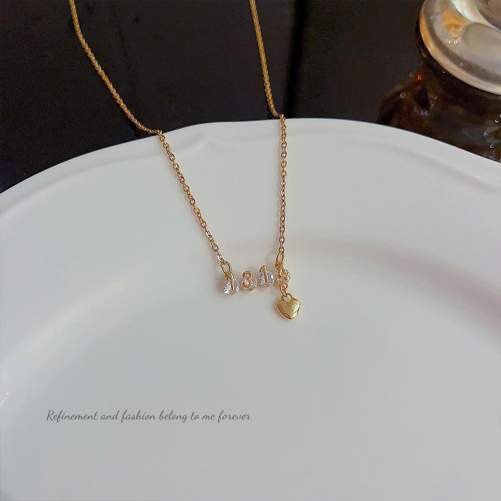 18K Gold Titanium Rhombus Clavicle Chain Necklace - Women’s Trendy Geometric Choker Pendant