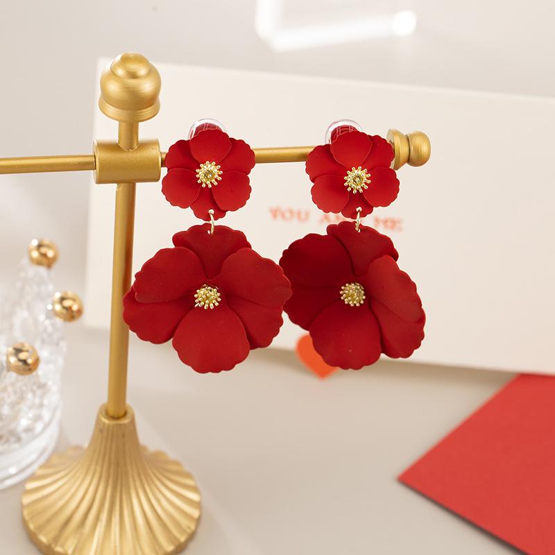 Red Retro Hong Kong Style Long Flower Earrings, Festive Mosquito Coil Ear Clips for Non-Pierced Ears