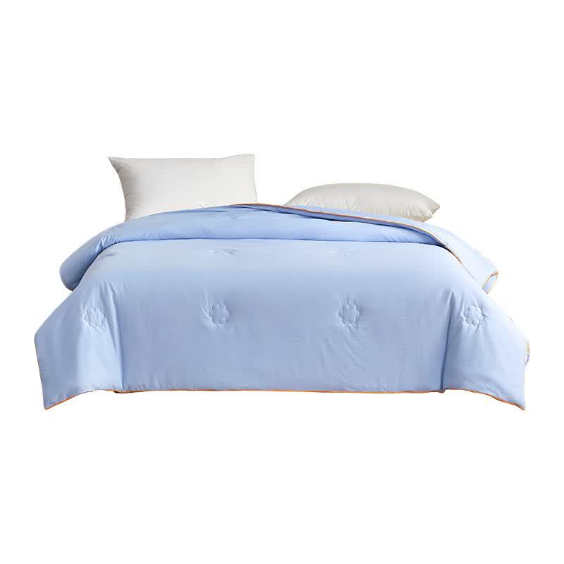 UCHINO Cloud-Soft Silk Blend Quilt 200cm x 230cm