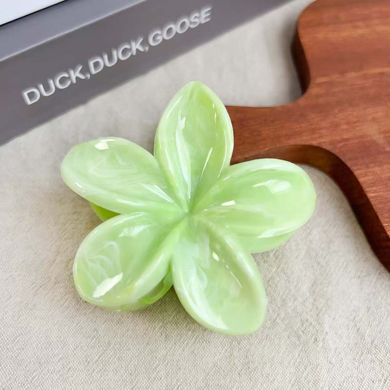 Fashion Women Beach Vacation Bohemia Egg Flower Hair Clips Elegant Flower Large Hair Claw Hairpin Women Girls Accessories