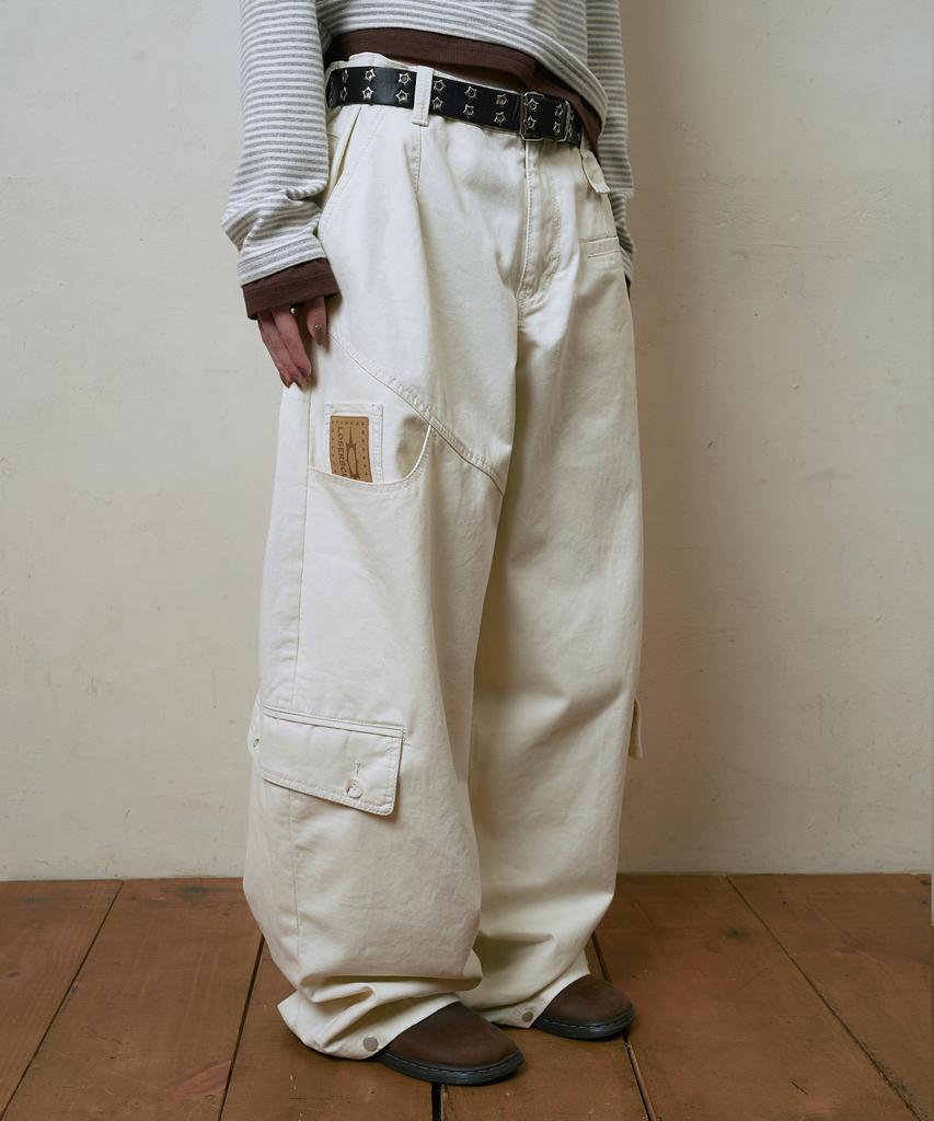 Lujeoseukeulleob Multi Cargo Pocket Wide Cotton Pants Ivory