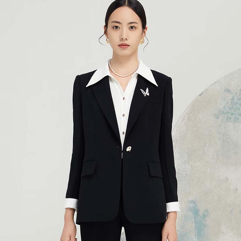 JESSIE Elegant Commuter Blazer with Butterfly Brooch S