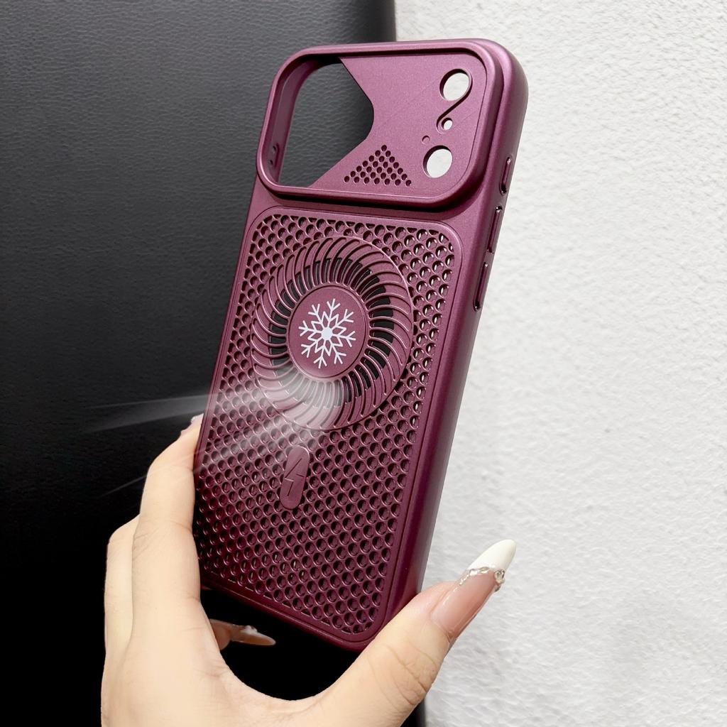 The new small cyclone heat dissipation magnetic attraction is suitable for iPhone18ProMAX mobile phone case, mecha heat dissipation Apple 17 case.