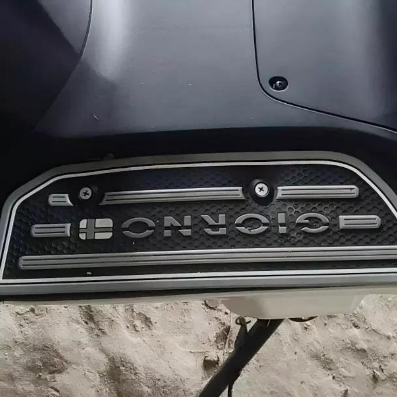 For Giorno125 Motorcycle Aluminum Alloy Pedal Modification Accessories, Anti Slip Rubber Pedal Pad