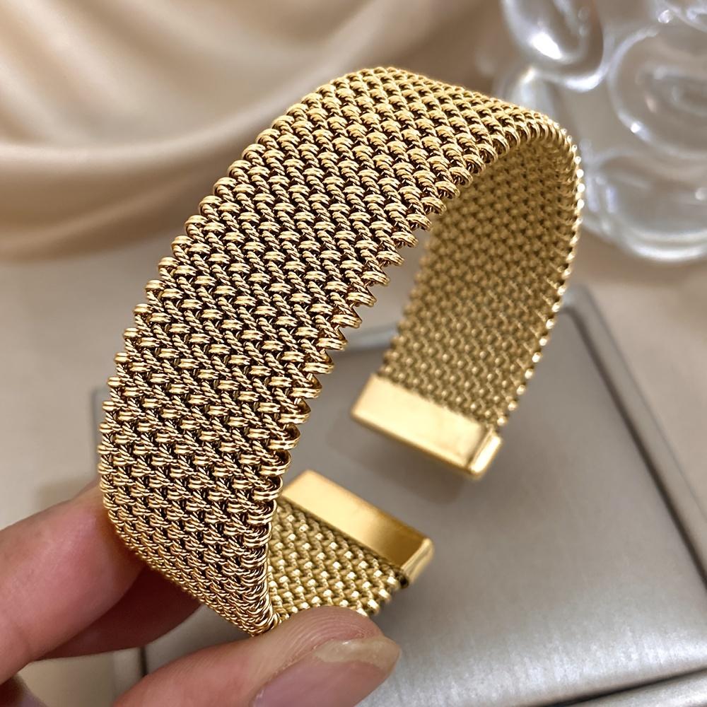 high qualityFashion New Woven Bracelet | 18K Golden Plated 304 Stainless Steel Metal Bracelet | Versatile Accessory for Daily and Party Occasions