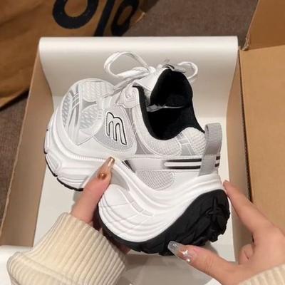 Zhao Ruths Vater Schuhe im Herbst 22, die neuen hochhackigen superweichen atmungsaktiven leichten Sportschuhe mit dicker Sohle